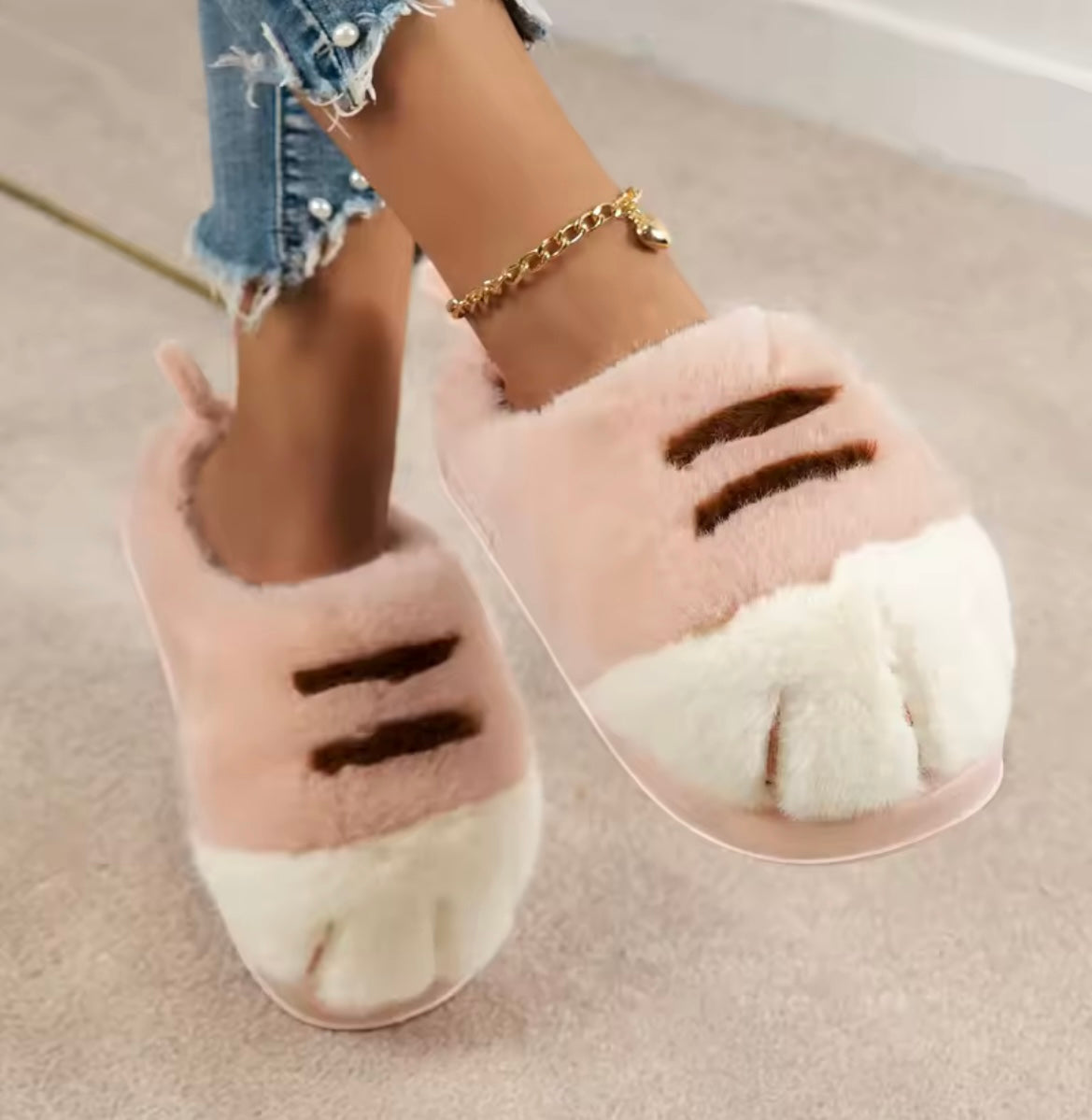 Nos pantoufles chat
